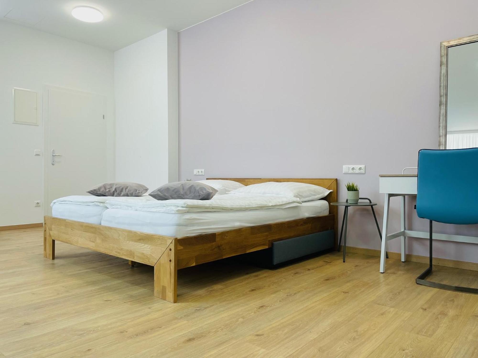 Salon Des Fleurs Linz-Landstrasse Apartman Kültér fotó